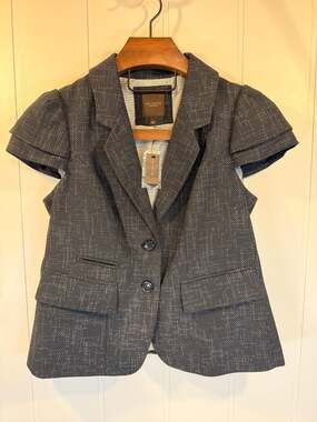 The Limited Collection Short Sleeve Blazer L NEW!